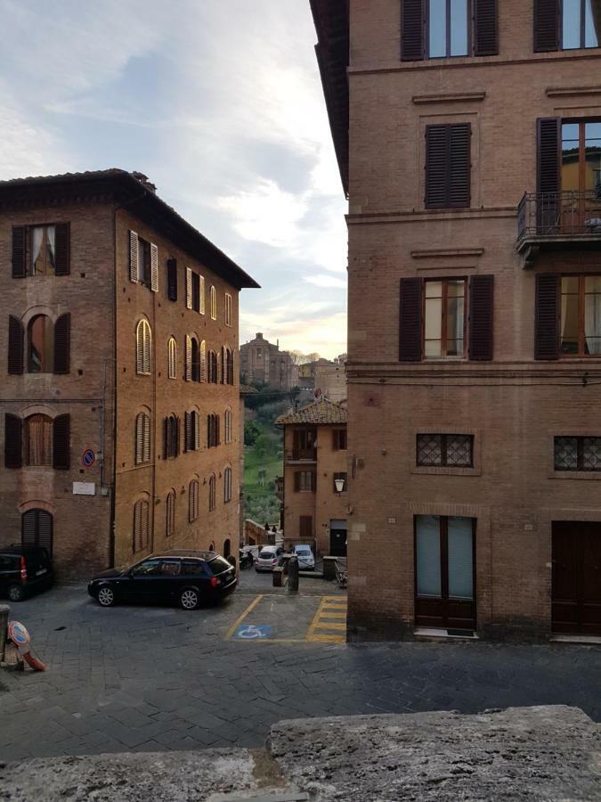 San Martino House By Francigenaapartments Siena Exterior foto